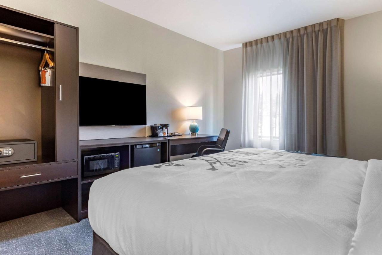 Sleep Inn & Suites Crosby Exteriör bild